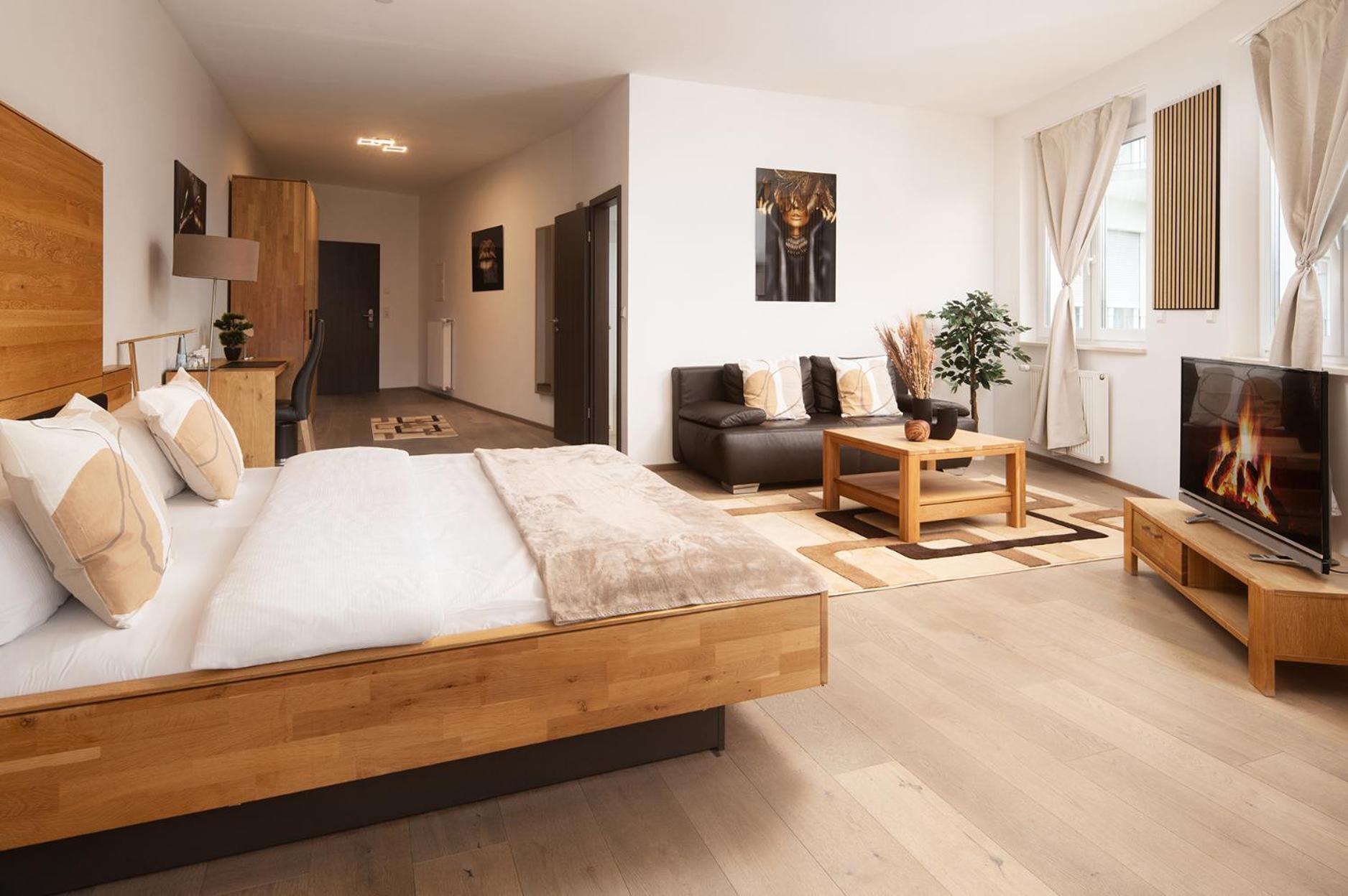 Hotel Vier Jahreszeiten An Der Therme & Kliniken Bad Krozingen Naehe Freiburg & Schwarzwald Ideal Fuer Wellness Kur & Business Ausfluege 24H Check In- Wlan & Parken Gratis Экстерьер фото