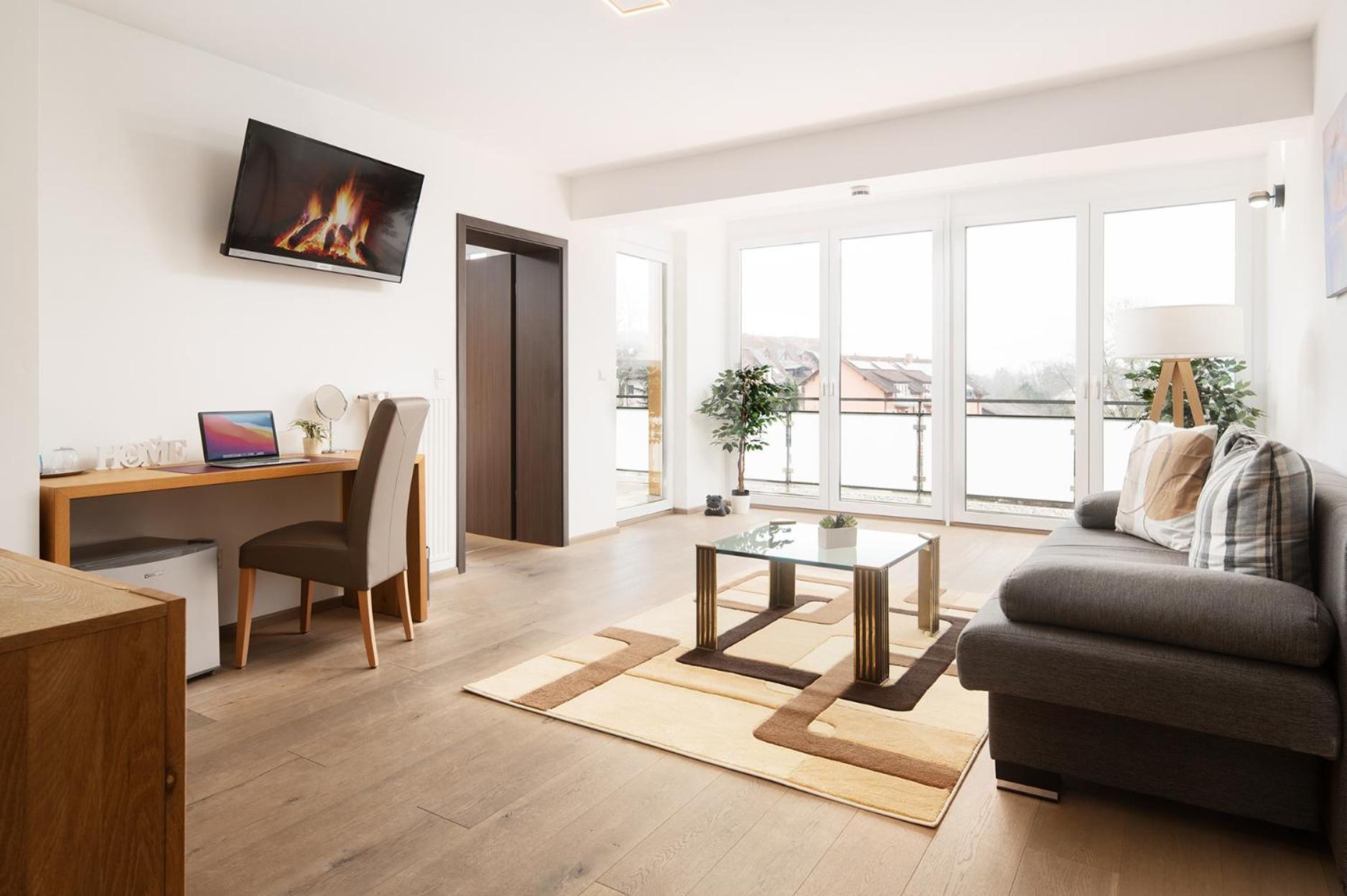 Hotel Vier Jahreszeiten An Der Therme & Kliniken Bad Krozingen Naehe Freiburg & Schwarzwald Ideal Fuer Wellness Kur & Business Ausfluege 24H Check In- Wlan & Parken Gratis Экстерьер фото