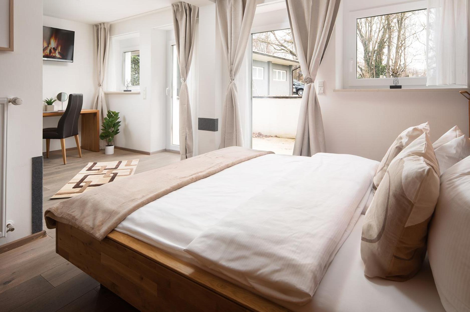 Hotel Vier Jahreszeiten An Der Therme & Kliniken Bad Krozingen Naehe Freiburg & Schwarzwald Ideal Fuer Wellness Kur & Business Ausfluege 24H Check In- Wlan & Parken Gratis Экстерьер фото